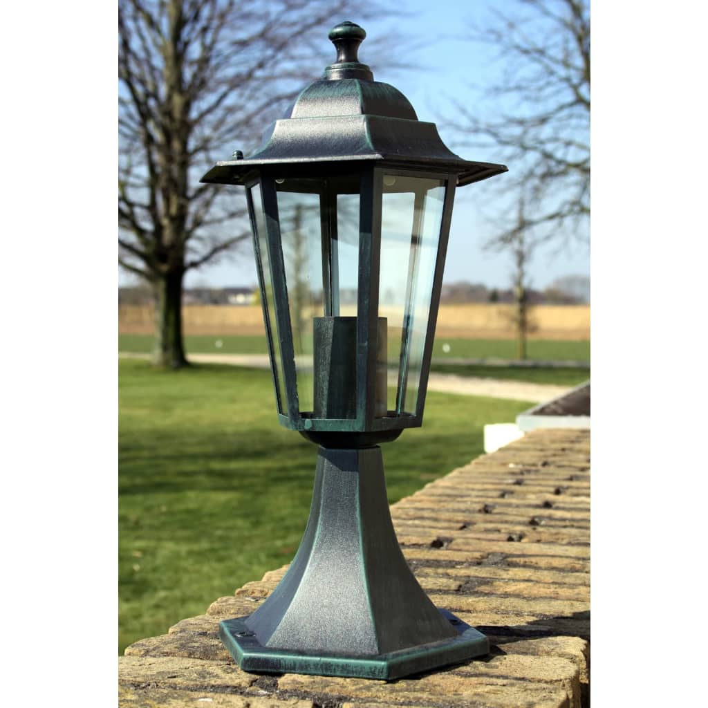 Lanterna da Giardino in Alluminio – Illuminazione Elegante per Spazi Outdoor Raffinati